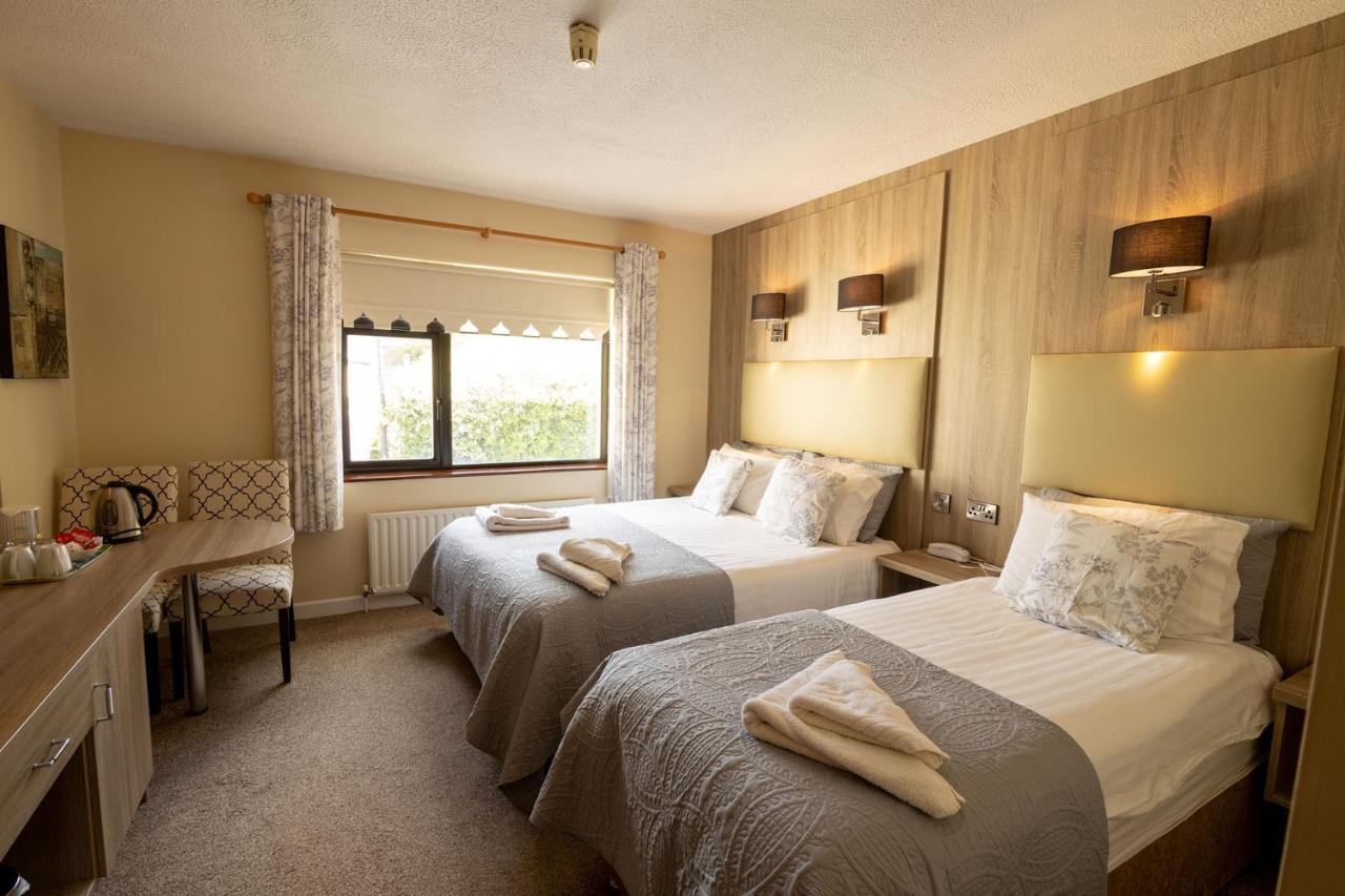 Station House Bed & Breakfast Ennistimon Bagian luar foto