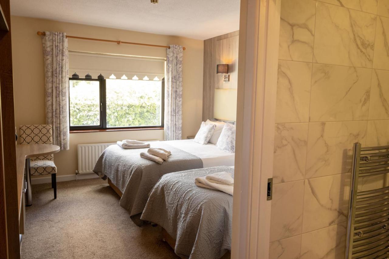 Station House Bed & Breakfast Ennistimon Bagian luar foto