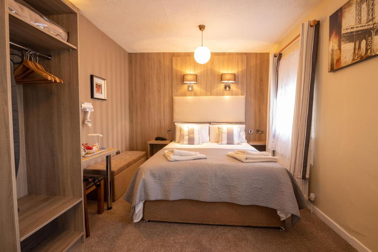 Station House Bed & Breakfast Ennistimon Bagian luar foto