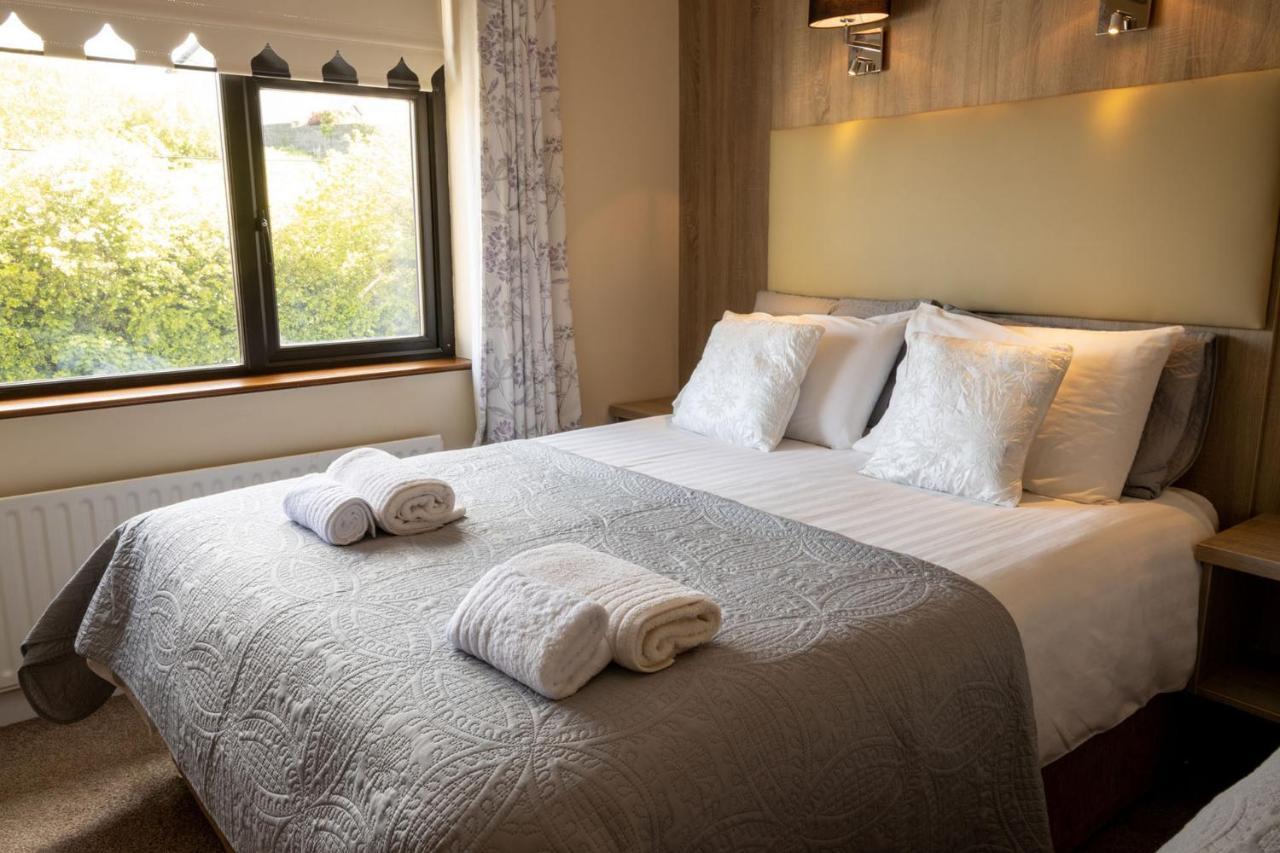Station House Bed & Breakfast Ennistimon Bagian luar foto