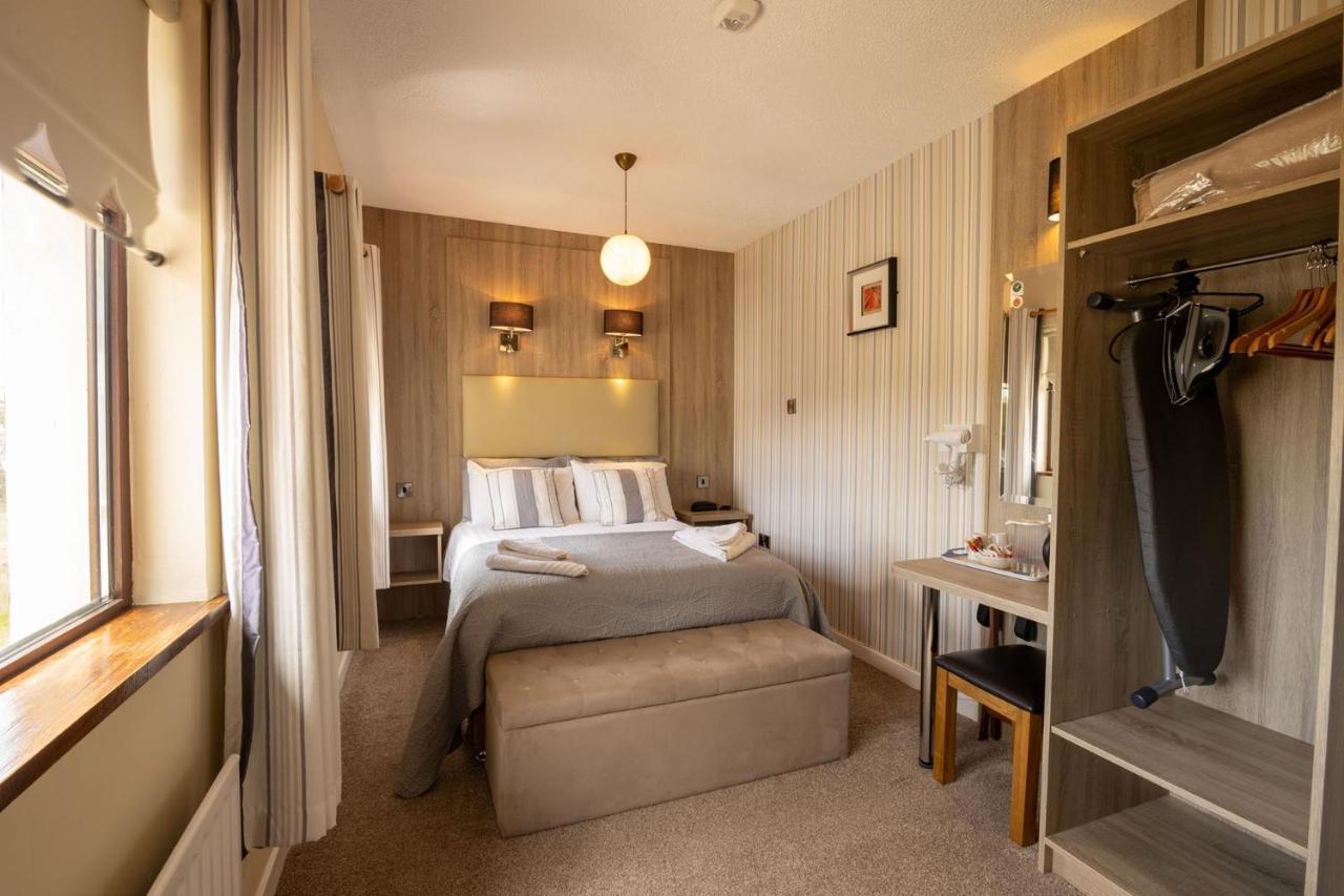 Station House Bed & Breakfast Ennistimon Bagian luar foto